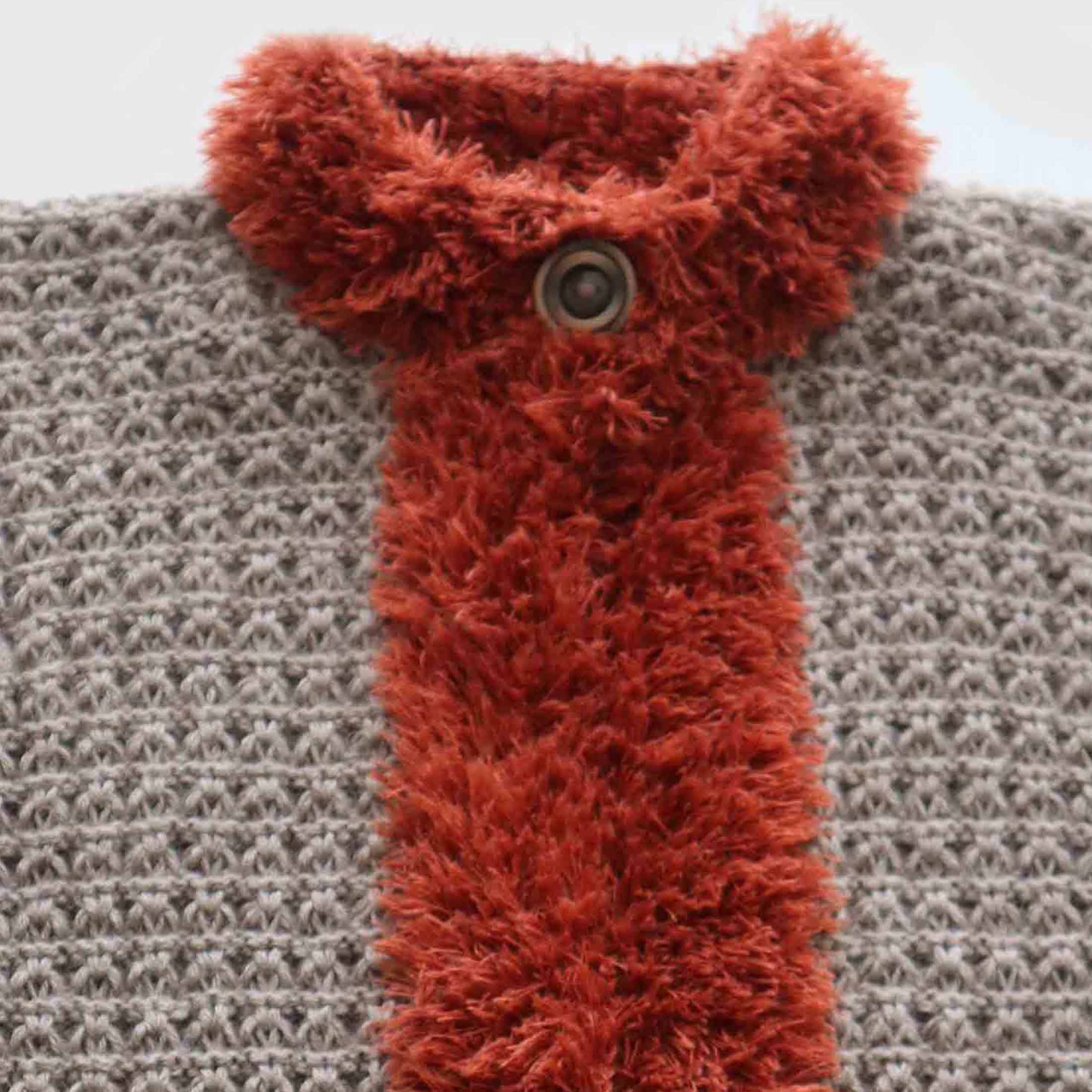 PFL- Knitwear Cardigan baby alpaca with contrasting edges, one button closure color taupe / orange